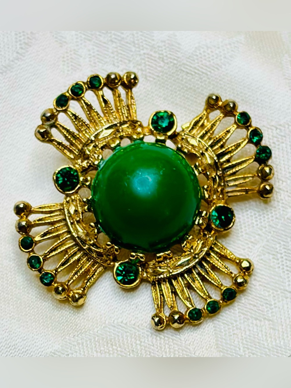 Vintage 60s Maltese Cross Brooch Green Gold